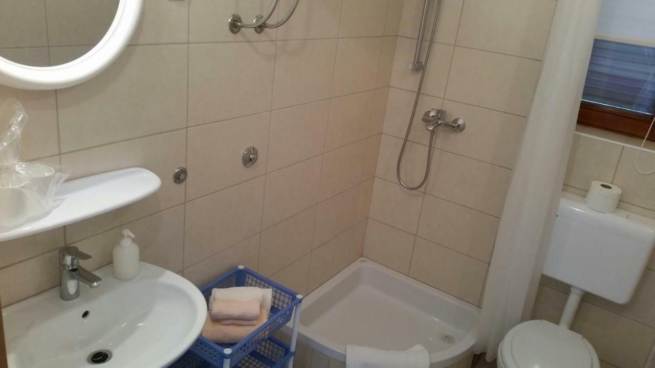 Apartman Ivanica Jezera Exterior photo